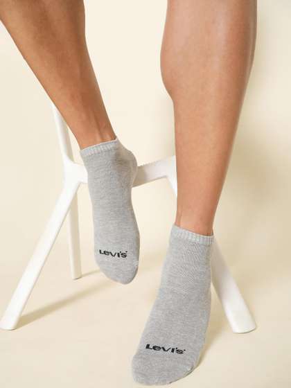 Levis Men LS307 Pack of
                    3 Cotton Stretch Non Terry Ankle Low Cut Socks