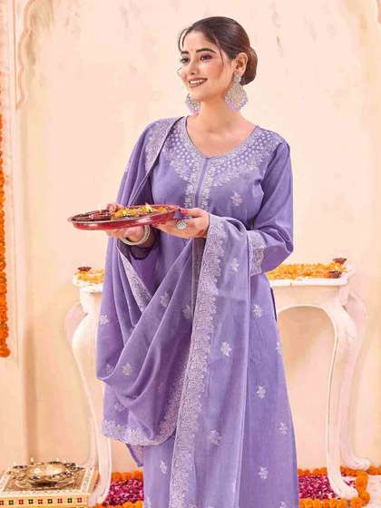 Skylee Pop Women
                        Ethnic Motifs Embroidered Regular Thread Work
                        Kurta with Trousers & With Dupatta