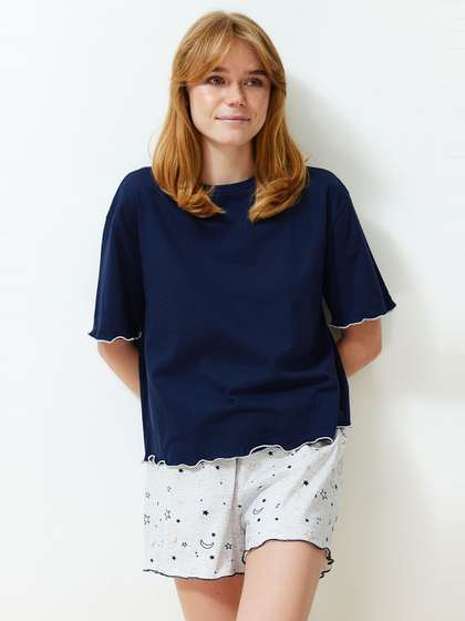 Trendyol Round Neck
                        Pure Cotton Night suit