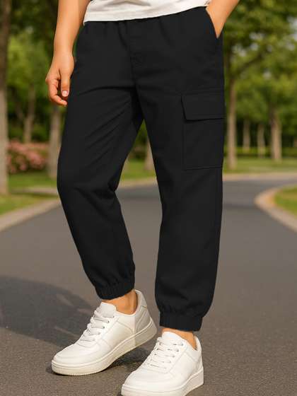 YK X Trampoline Boys
                    Cotton Relaxed Pleated Cargos Trousers With 4
                    Pockets