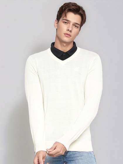98 Degree North Men
                        V-Neck Woollen Pullover
