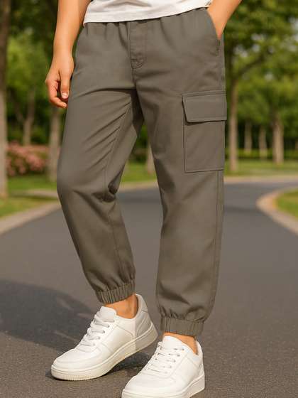 YK X Trampoline Boys
                      Cotton Relaxed Pleated Cargos Trousers With 4
                      Pockets