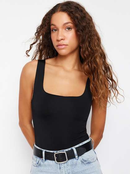 Trendyol Square
                          Neck Bodysuit