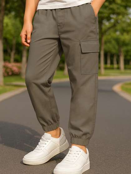 YK X Trampoline Boys
                    Cotton Relaxed Pleated Cargos Trousers With 4
                    Pockets