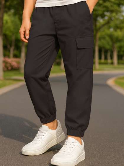 YK X Trampoline Boys
                      Cotton Relaxed Pleated Cargos Trousers With 4
                      Pockets