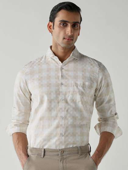 Reid & Taylor
                        Men Comfort Slim Fit Checked Spread Collar Pure
                        Cotton Formal Shirt