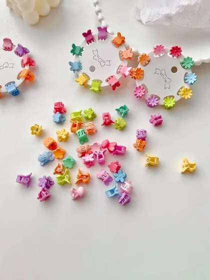 Balasundri Girls Pack
                      of 60 Claw Clip