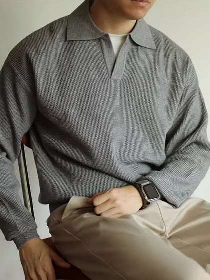 StyleCast x Revolte
                        Mock Collar Long Sleeves Pullover