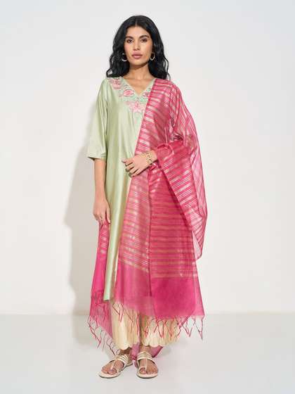 RANGMANCH BY
                        PANTALOONS Printed Dupatta