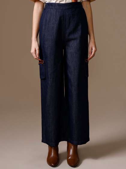 Kazo Women Wide Leg
                        Mid-Rise Stretchable Cargo Jeans