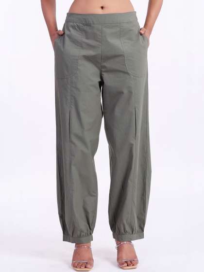 MUUN Women Relaxed
                        Trousers