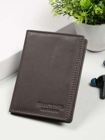 Teakwood Leathers Men
                    Leather Two Fold Wallet