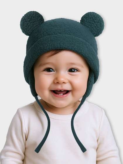 MiArcus Kids Green Solid
                    Knitted Pom Pom Cap