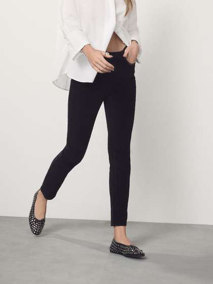 NEXT Women Slim Fit
                        Mid-Rise Stretchable Jeans