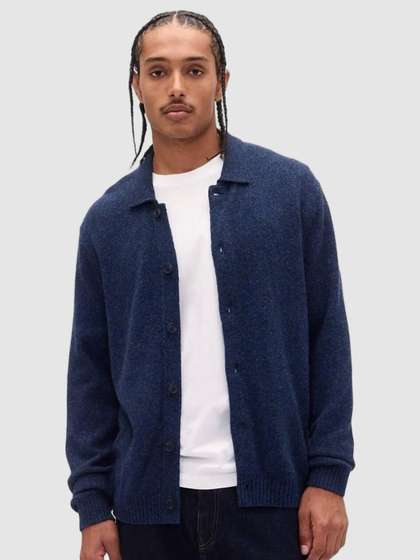 GAP Spread Neck
                        Cardigan