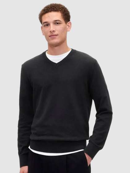 GAP Men Ribbed
                        V-Neck Pullover Sweater