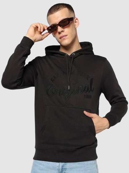 GAP Men Embroidered
                        Logo Hooded Sweatshirt
