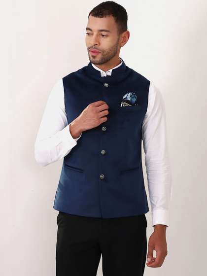 MANQ Men Slim Fit
                          Single-Breasted Mandarin Collar Nehru Jacket
                          & Trouser Suit