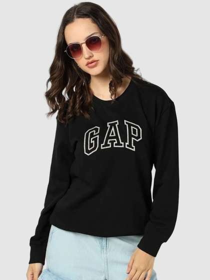 GAP Embroidered Logo
                      Crew Neck Sweatshirt