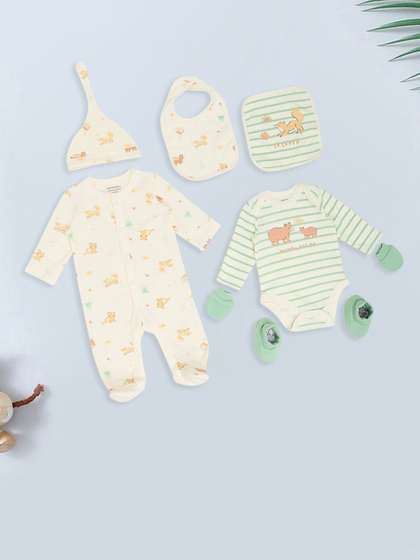 Pantaloons Baby Infant
                      Girls 7 Pcs Printed Baby Apparel Gift Set