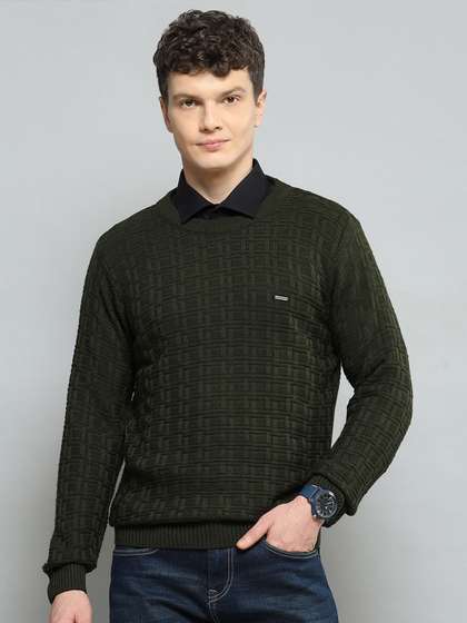 Cloak & Decker
                        Men Round Neck Woollen Pullover