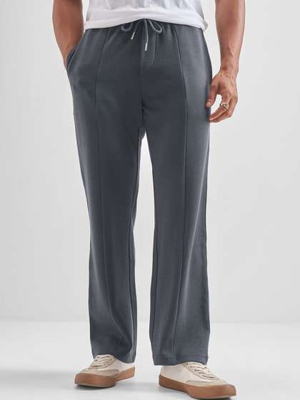 HIGHLANDER Men
                          Grey Mid-Rise Relaxed Fit Straight Trousers