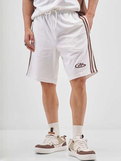 HIGHLANDER Men
                          Striped Relaxed Fit Mid-Rise Sports Shorts
