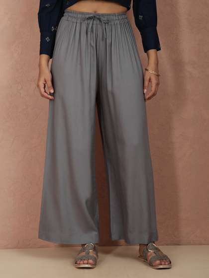 TWIN BIRDS Women
                        Grey Solid Wide Leg Palazzos