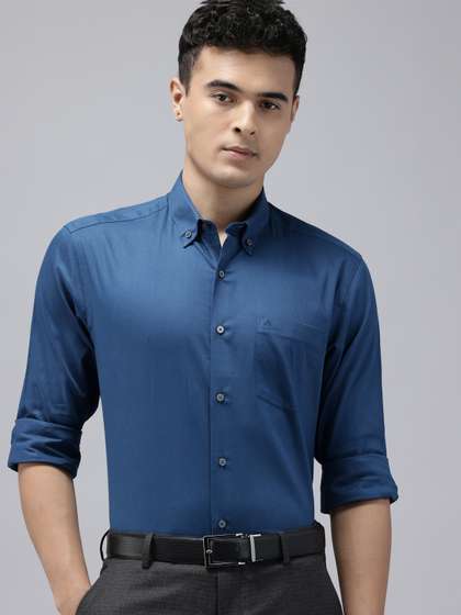 Arrow Pure Cotton
                        Textured Manhattan Slim Fit Formal Shirt