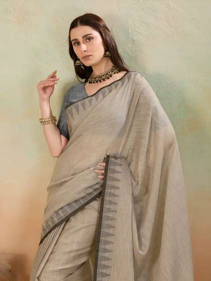 VASTRA-THE FACTORY
                        STORE Women Solid Woven Temple Border Saree