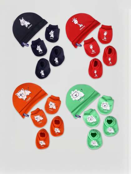 Mom's Darling Kids Set
                      Of 4 Printed Beanie Cap With Mittens &
                      Booties