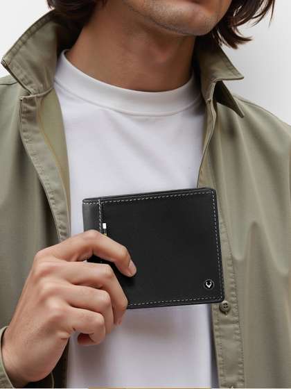 Allen Solly Men
                      Leather Two Fold Wallet