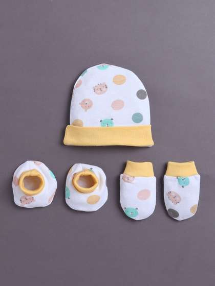BUMZEE Boys Printed
                      Cotton Beanie Cap Mitten Bootie Set
