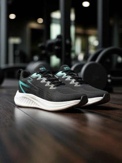 HRX by Hrithik
                        Roshan Men Colourblocked Running Lace-Ups Sports
                        Shoes