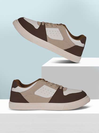 Bata Men Colourblocked
                    Round Toe Lace-Ups Sneakers