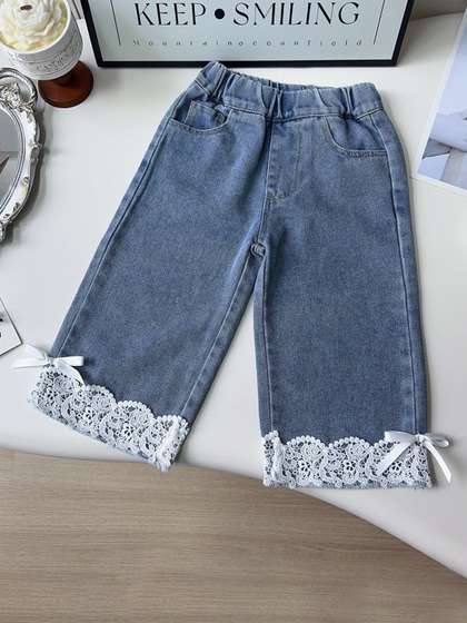 StyleCast x Revolte
                    Girls Straight Fit Mid-Rise Embroidered Cotton
                    Stretchable Jeans