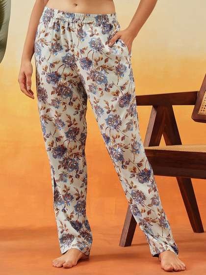 Clovia Women Floral
                      Printed Lounge Pants With Side Pockets