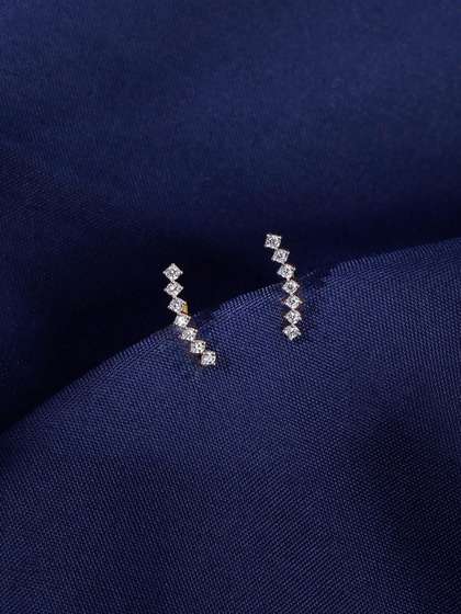 GIVA Women 18Kt Gold
                        Stud Earrings With 0.2 Carat Lab Grown
                        Diamond-0.9 gms