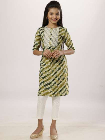 MASTARANG Girls
                    Embroidered Regular Thread Work Kurti with Pyjamas