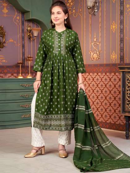 BAESD Girls Ethnic
                    Motifs Printed Regular Kurta With Trousers