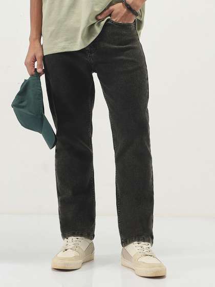 Urbano Fashion Men
                        Straight Fit Mid-Rise Heavy Fade Stretchable
                        Jeans