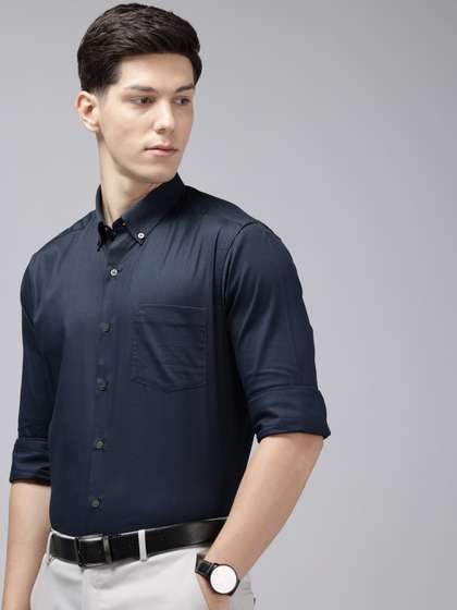 Arrow Manhattan Slim
                        Fit Button-Down Collar Pure Cotton Formal Shirt