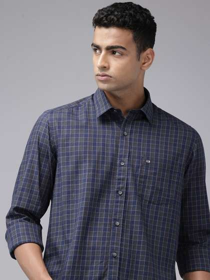 Arrow Sport Pure
                          Cotton Checked Manhattan Slim Fit Casual
                          Shirt