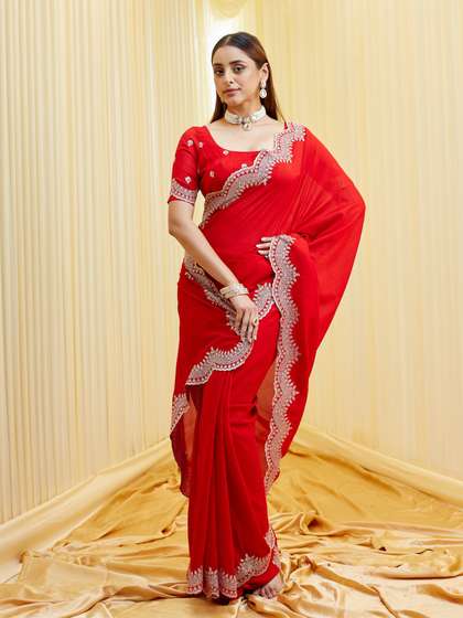 kasee Women
                        Embroidered Saree