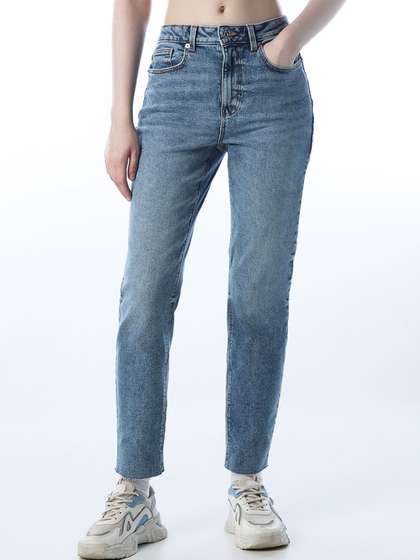 ONLY Women Slim Fit
                        Light Fade Acid Wash Stretchable Jeans