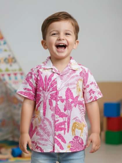 HERE&NOW Boys Floral
                    Printed Comfort Spread Collar Cotton Regular Fit
                    Casual Shirt