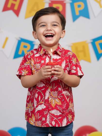 HERE&NOW Boys
                    Comfort Fit Floral Printed Spread Collar Cotton
                    Casual Shirt
