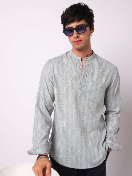 VASTRADO Men Ash
                        Grey Linear Textured Kurta