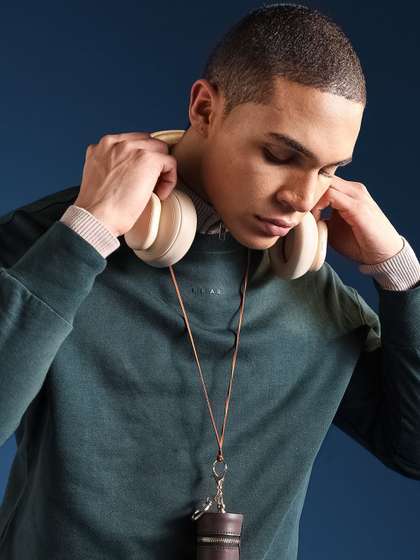 THE BEAR HOUSE Men
                        Cotton Relaxed Fit Round Neck Pullover
                        Sweatshirt