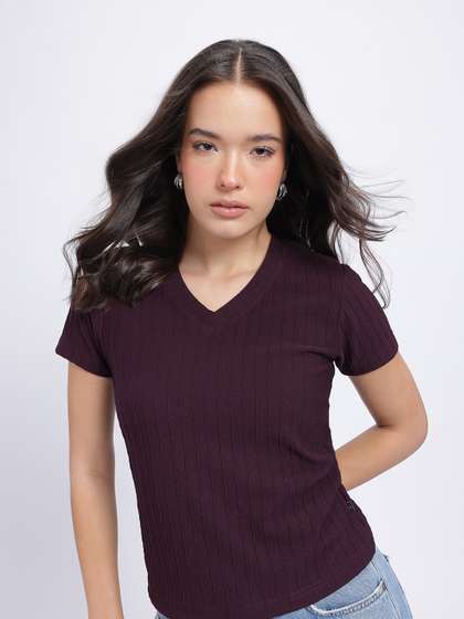 glitchez Self
                        Striped V-Neck Regular Fit T-shirt